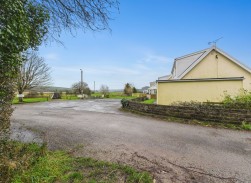 Manor Daf Gardens, St. Clears, SA33