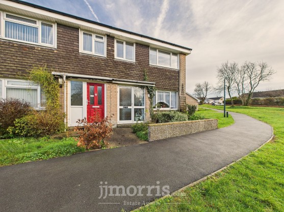 Felin Ban Estate, Cardigan, SA43