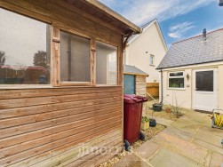 Maes Waldo, Fishguard, SA65