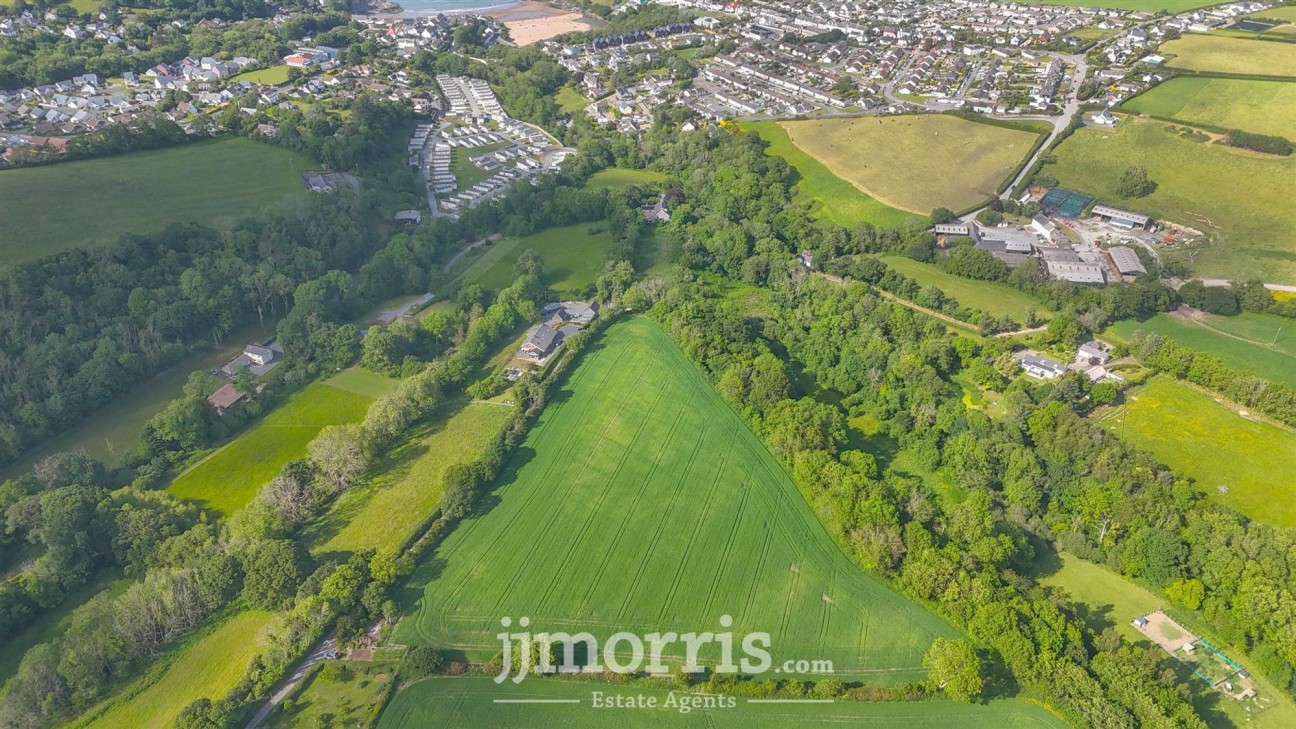 Glanhelig, Aberporth, SA43