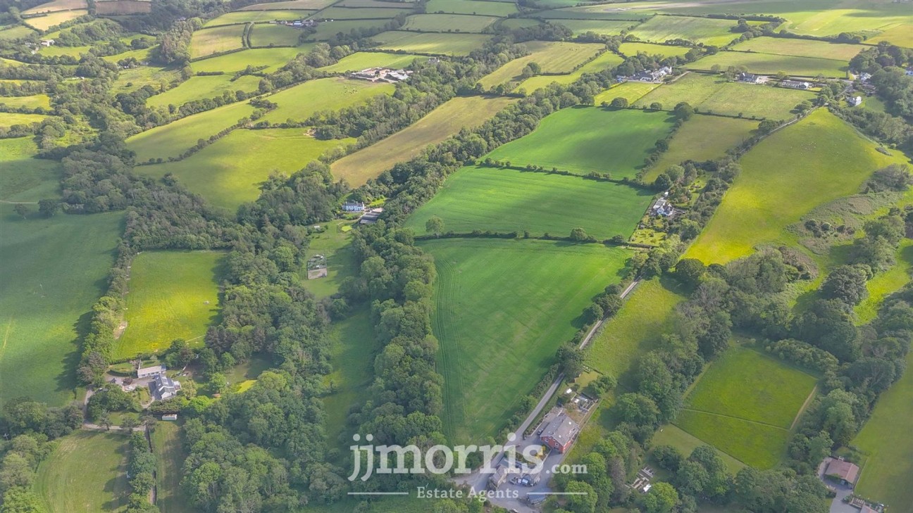 Glanhelig, Aberporth, SA43