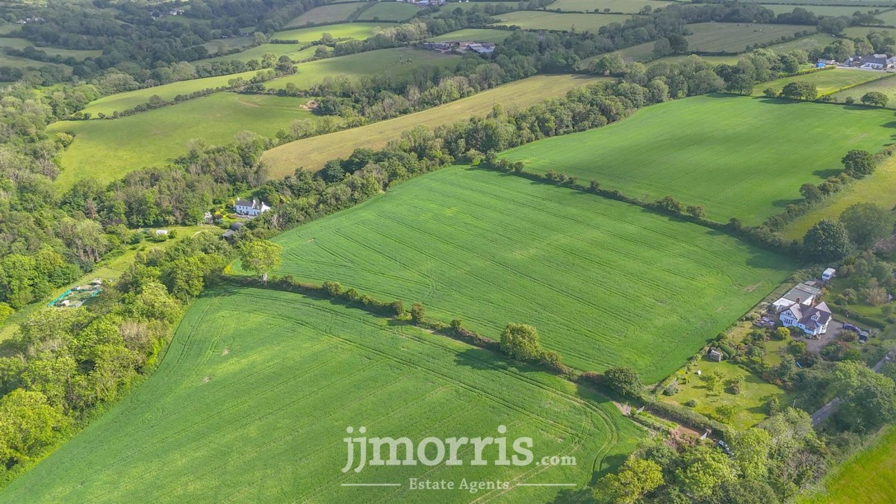 Glanhelig, Aberporth, SA43