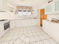 The Paddocks, Fishguard, SA65