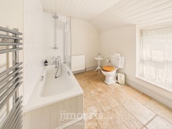 Glanhafan, Solva, SA62