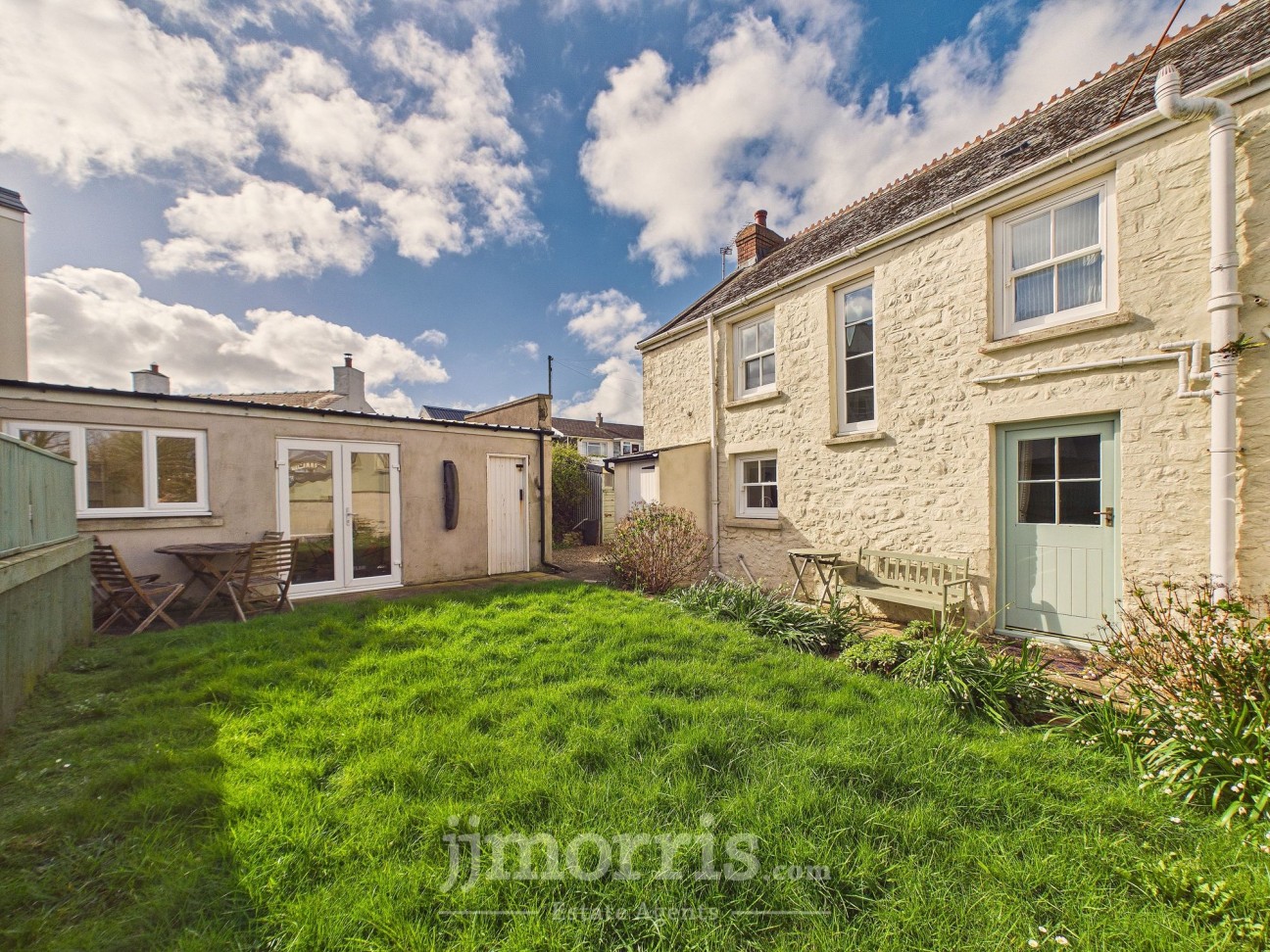 Glanhafan, Solva, SA62