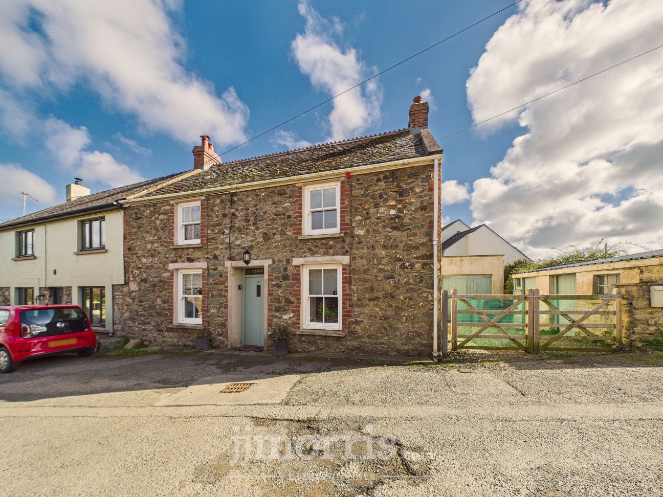 Glanhafan, Solva, SA62