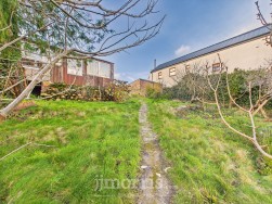 New Hill, Goodwick, SA64