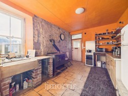 New Hill, Goodwick, SA64