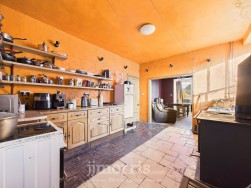 New Hill, Goodwick, SA64