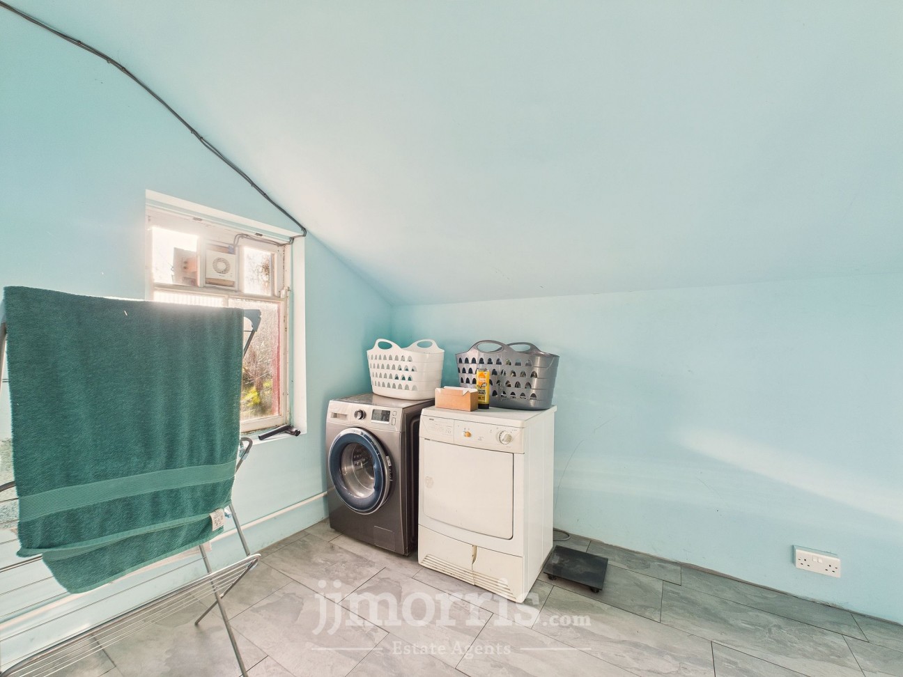 New Hill, Goodwick, SA64