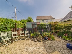 Parc Yr Eglwys, Dinas Cross, SA42
