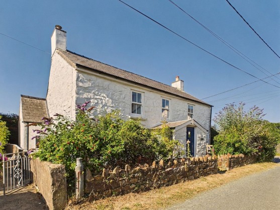 Dinas Cross, Newport, SA42