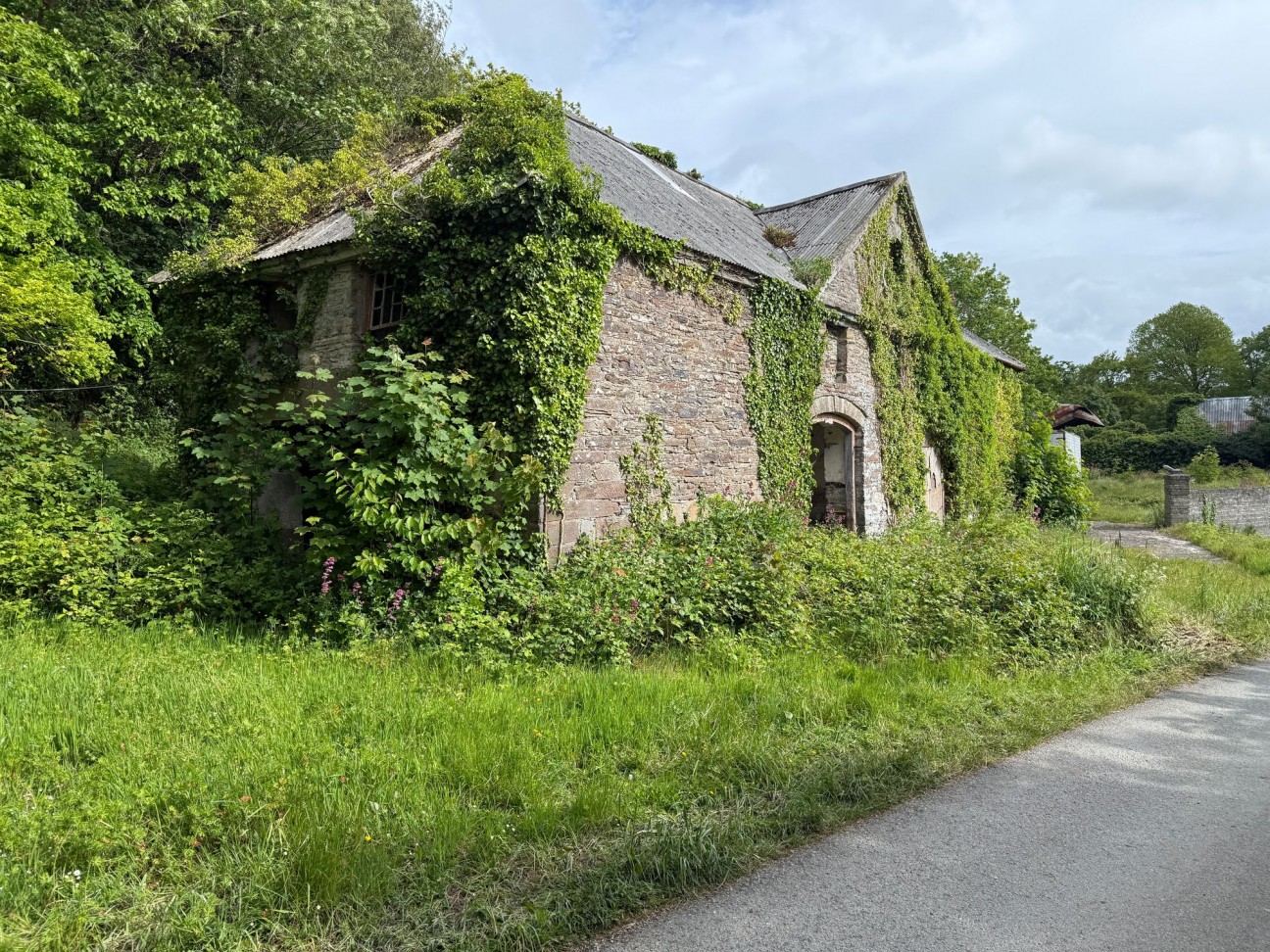 At The Lower Yard, Llwyngwair Home Farm, SA42