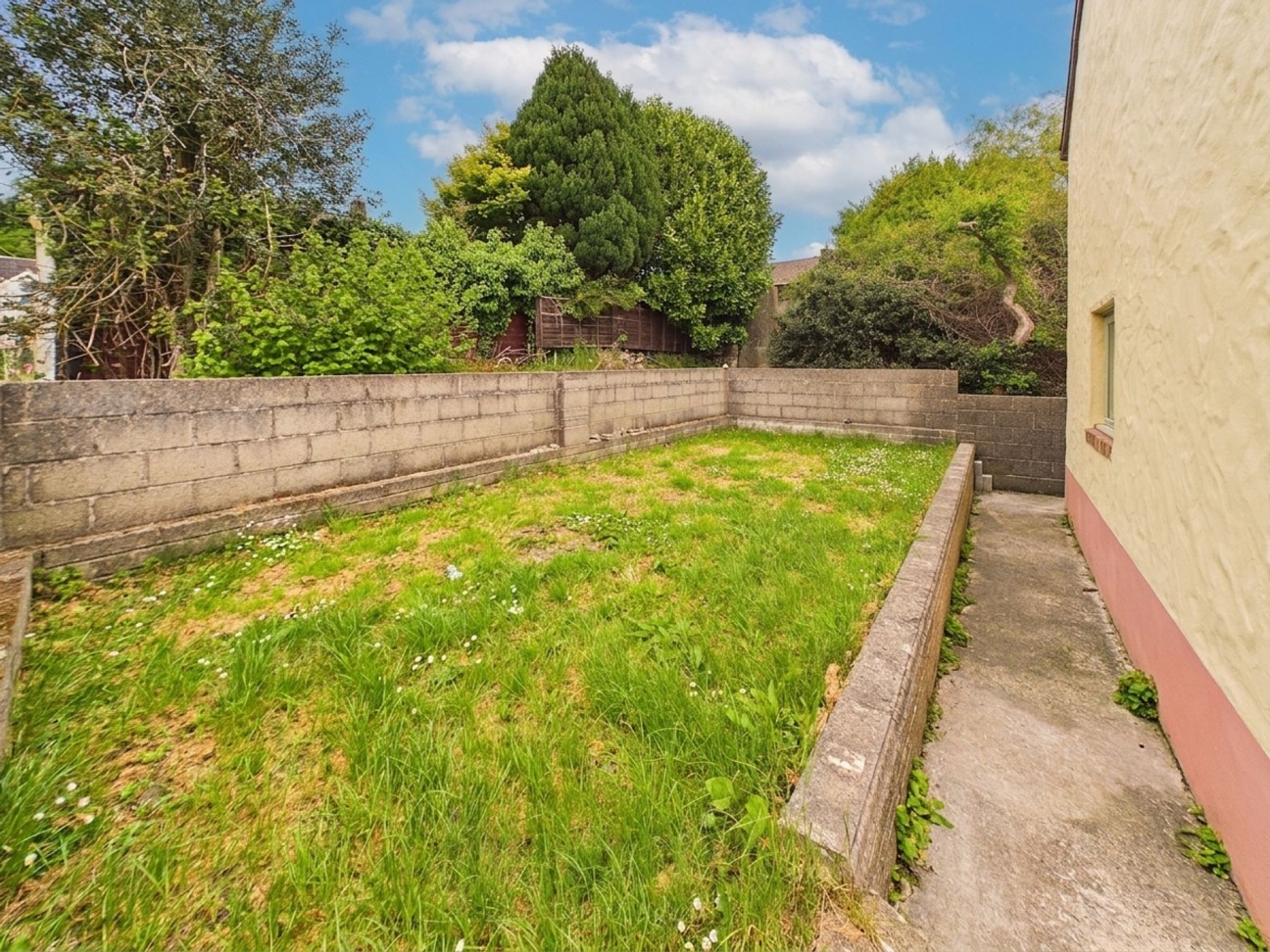 Maes Yr Afon, Goodwick, SA64