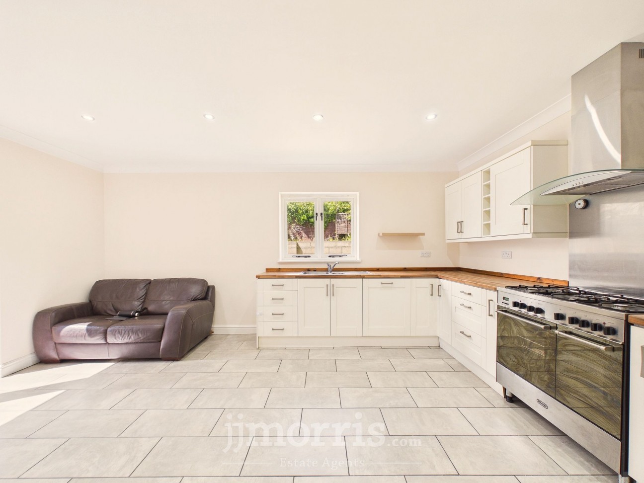 Maes Yr Afon, Goodwick, SA64