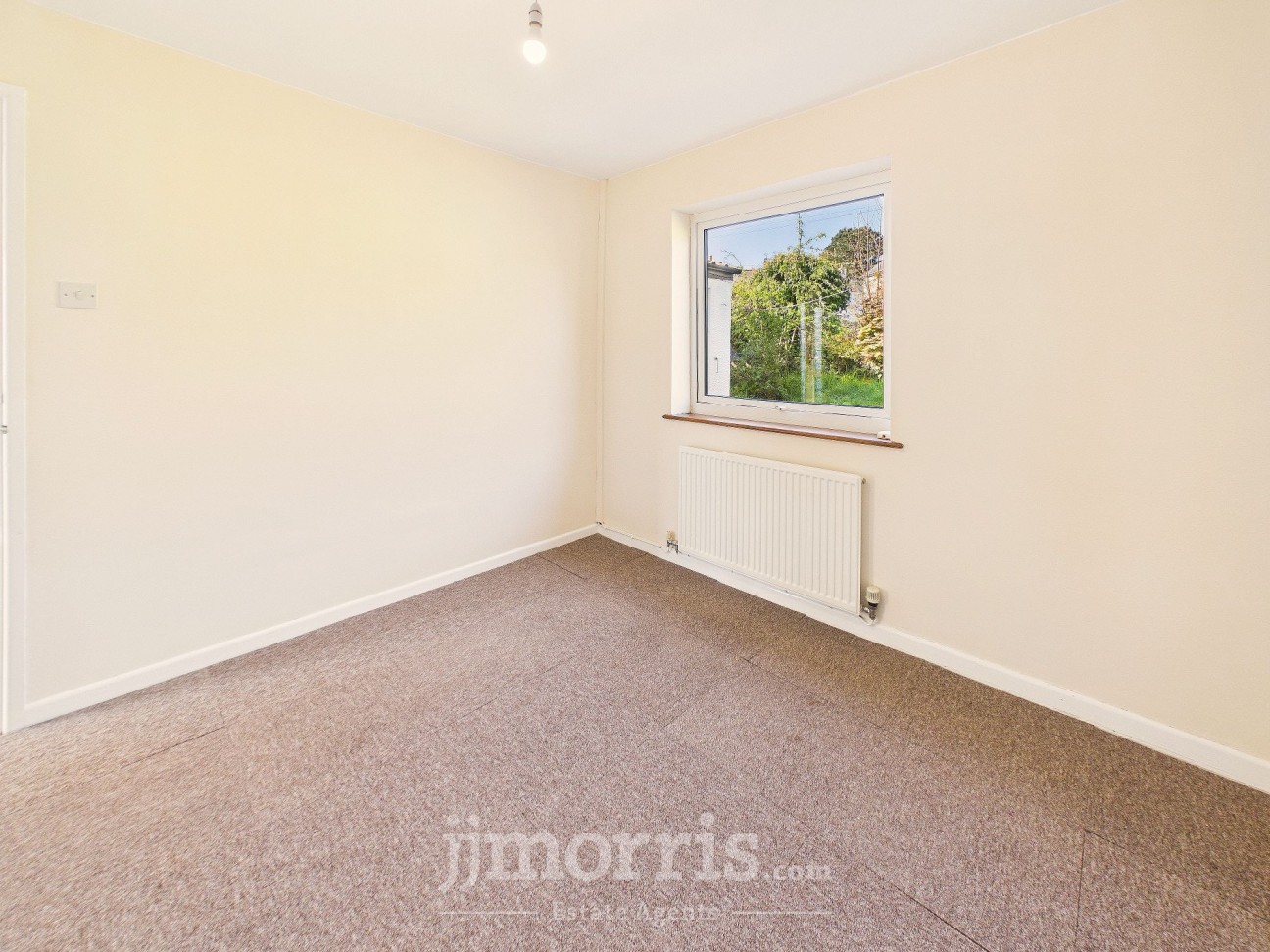 Dinas Cross, Newport, SA42