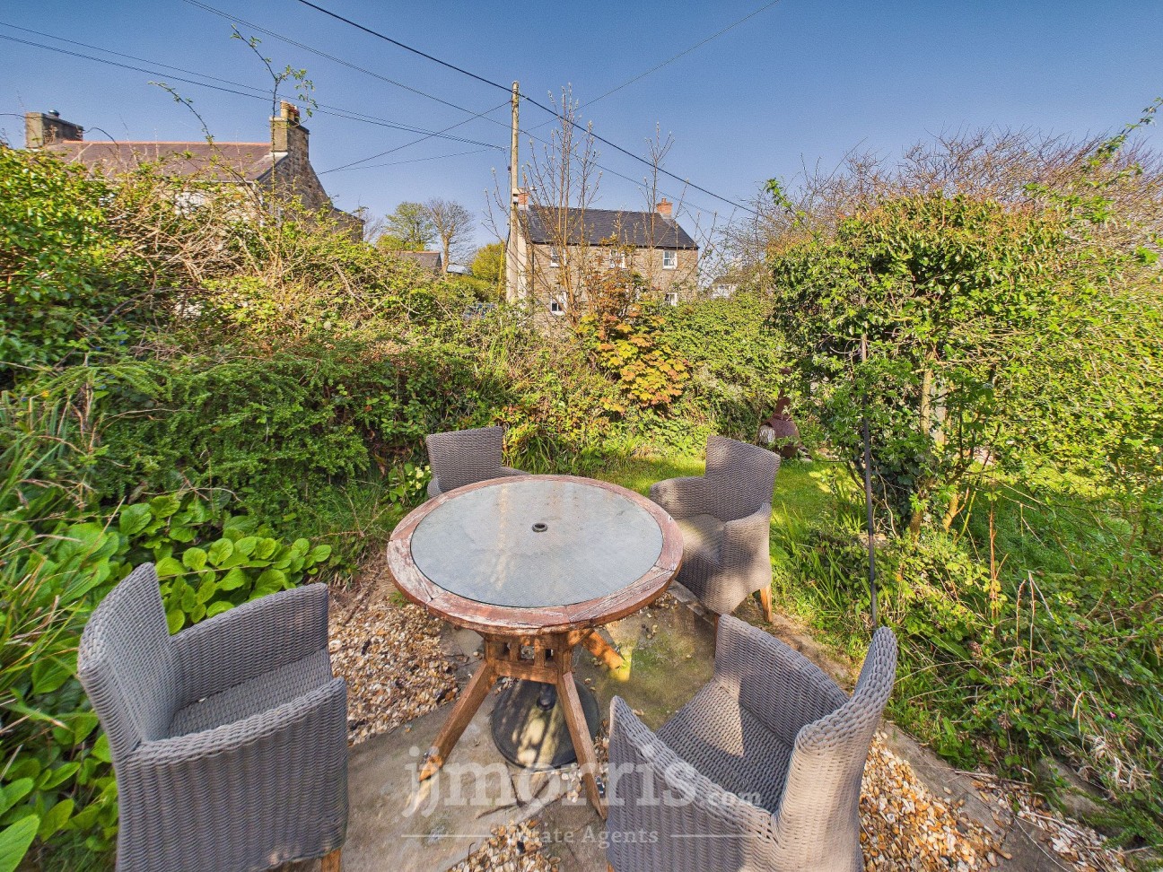 Dinas Cross, Newport, SA42