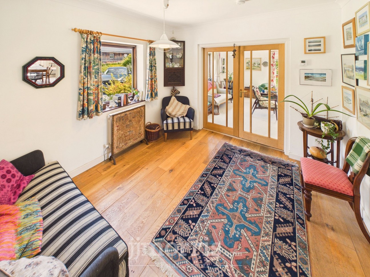 Long Street, Newport, SA42
