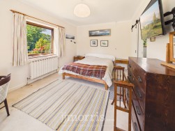 Long Street, Newport, SA42