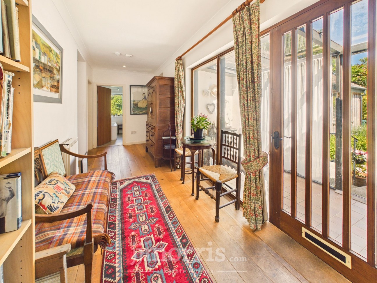 Long Street, Newport, SA42