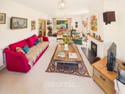Long Street, Newport, SA42