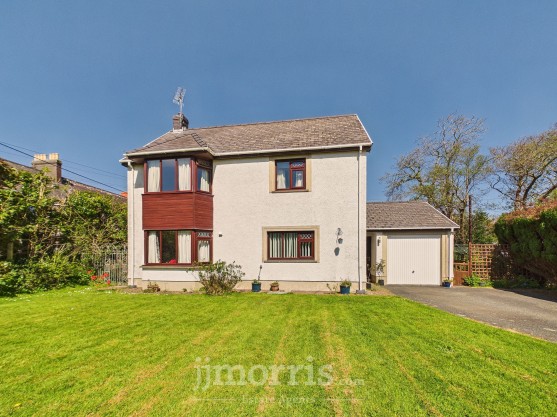 Dinas Cross, Newport, SA42