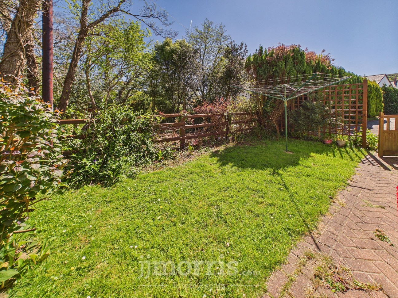 Dinas Cross, Newport, SA42
