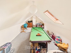 Dinas Cross, Newport, SA42