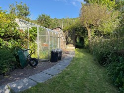 Dinas Cross, Newport, SA42
