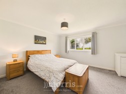 Yerbeston, Kilgetty, SA68