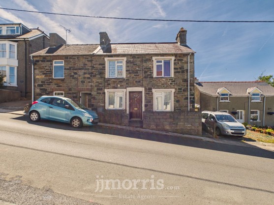 Wallis Street, Fishguard, SA65
