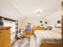 Maenclochog, Clynderwen, SA66