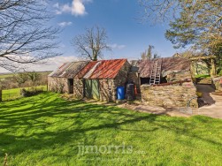Maenclochog, Clynderwen, SA66