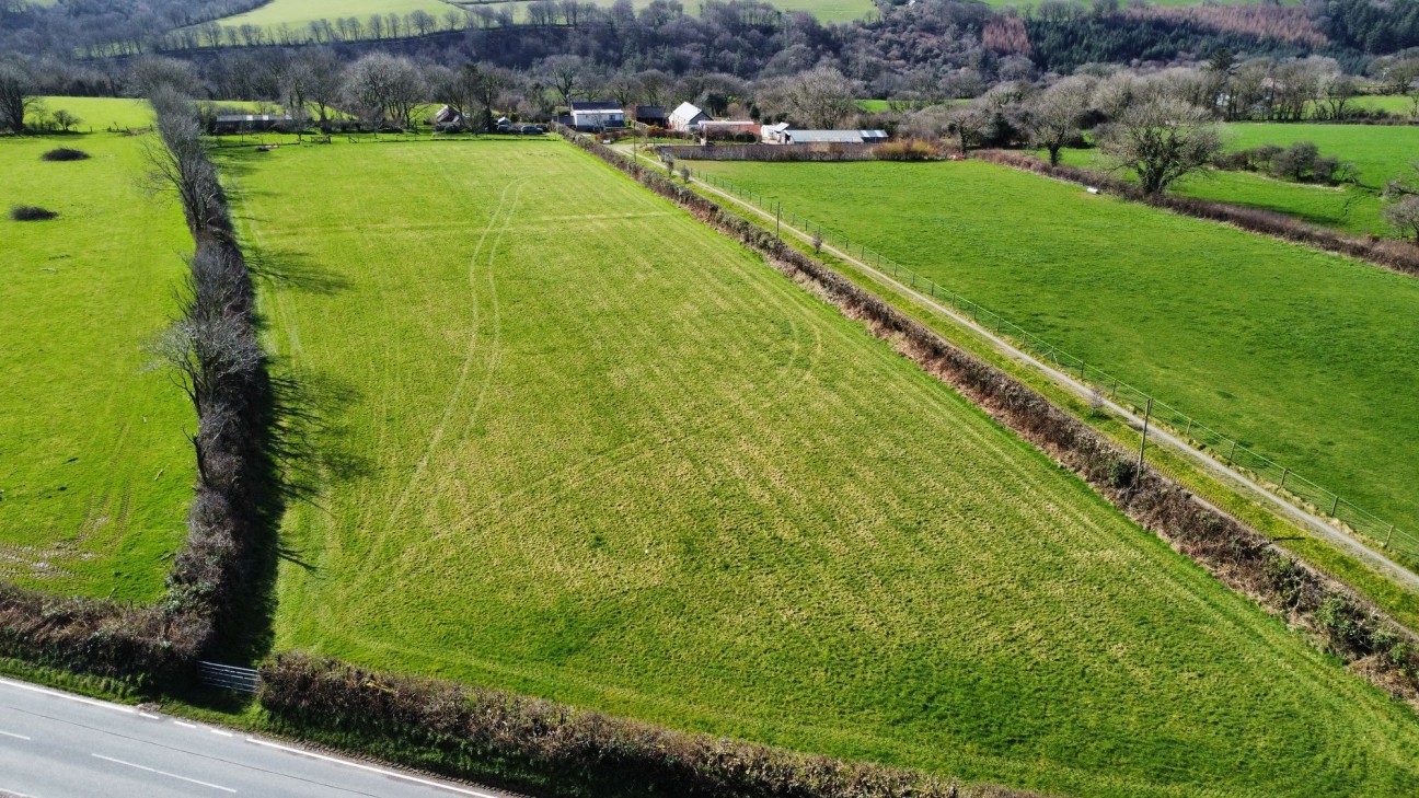 Maenclochog, Clynderwen, SA66