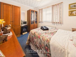 Chapel Road, Crundale, SA62