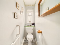 Chapel Road, Crundale, SA62