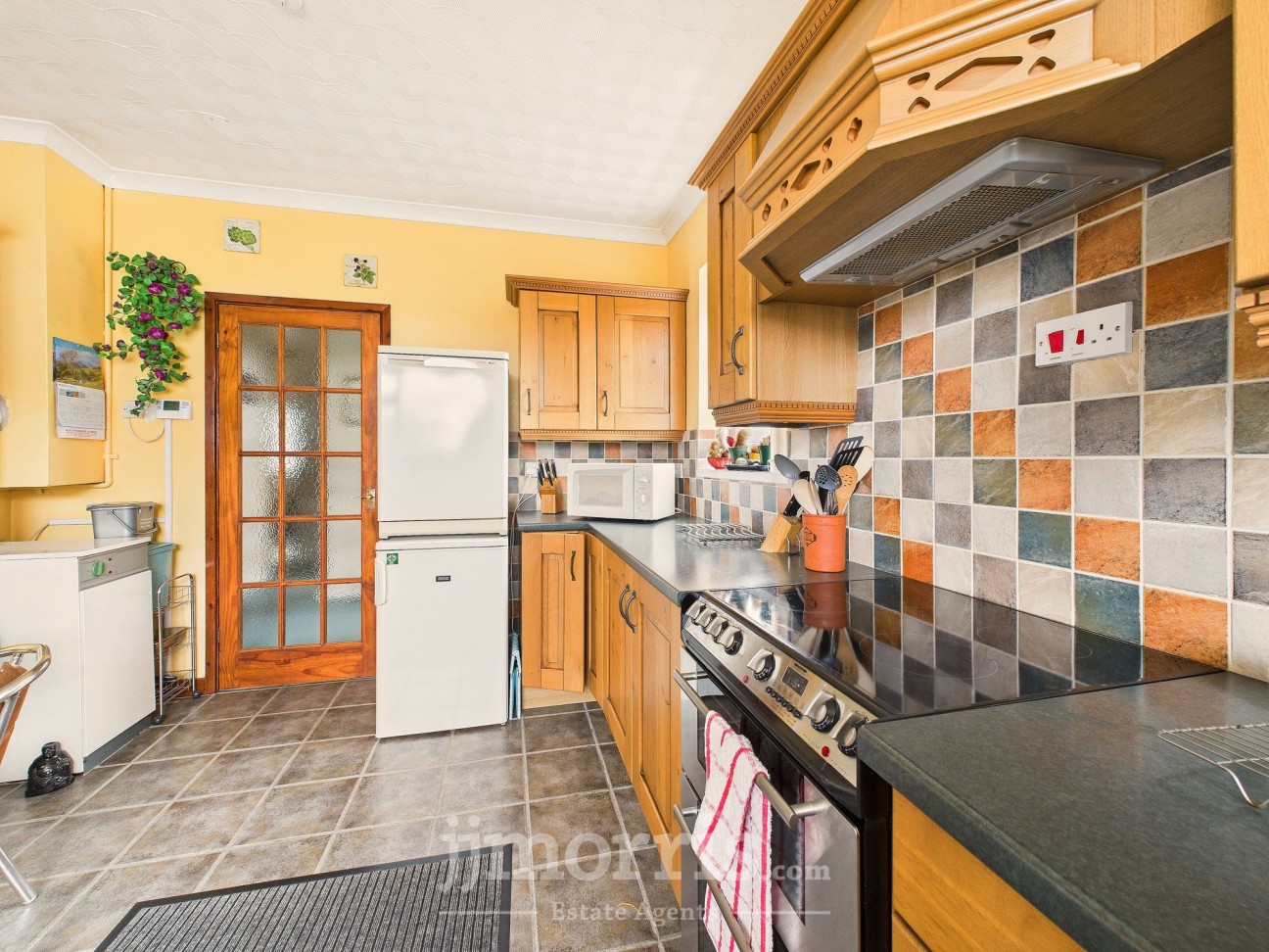 Chapel Road, Crundale, SA62