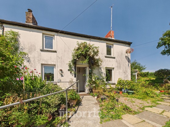 Henfeddau, Llanfyrnach, SA35