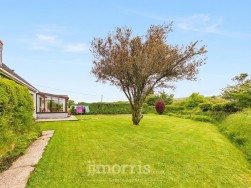Maenclochog, Clynderwen, SA66