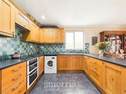 Maenclochog, Clynderwen, SA66