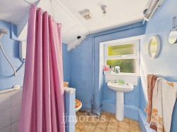 Dinas Cross, Newport, SA42
