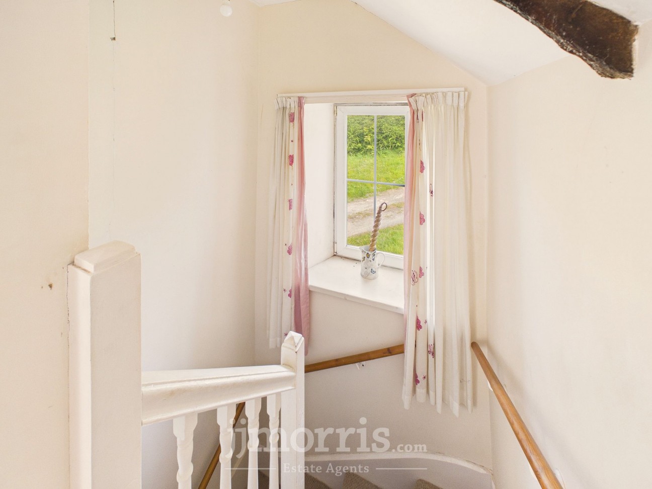 Dinas Cross, Newport, SA42