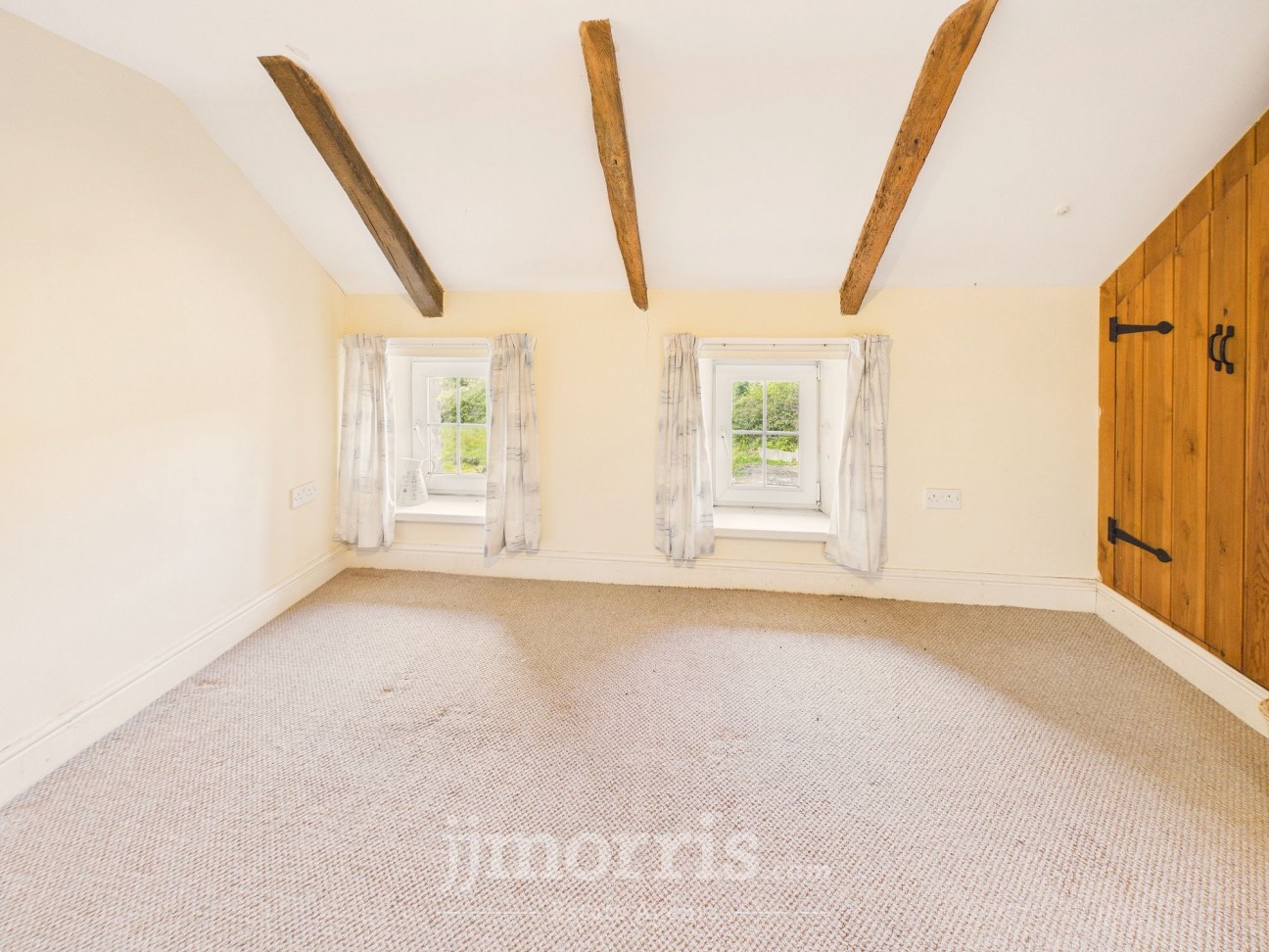 Dinas Cross, Newport, SA42