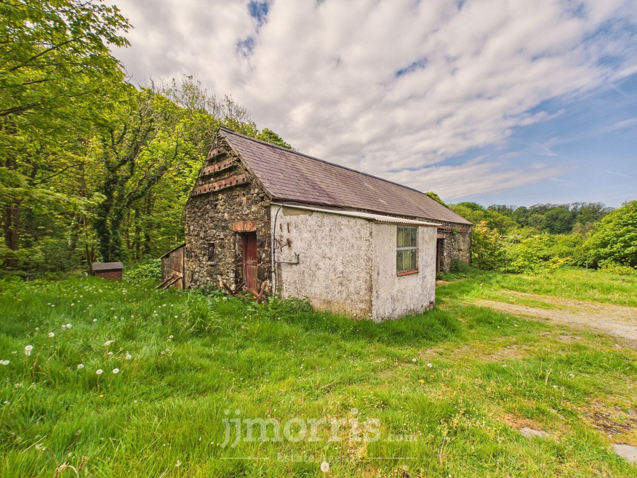 Dinas Cross, Newport, SA42