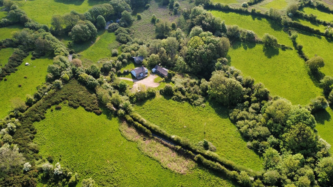 Dinas Cross, Newport, SA42