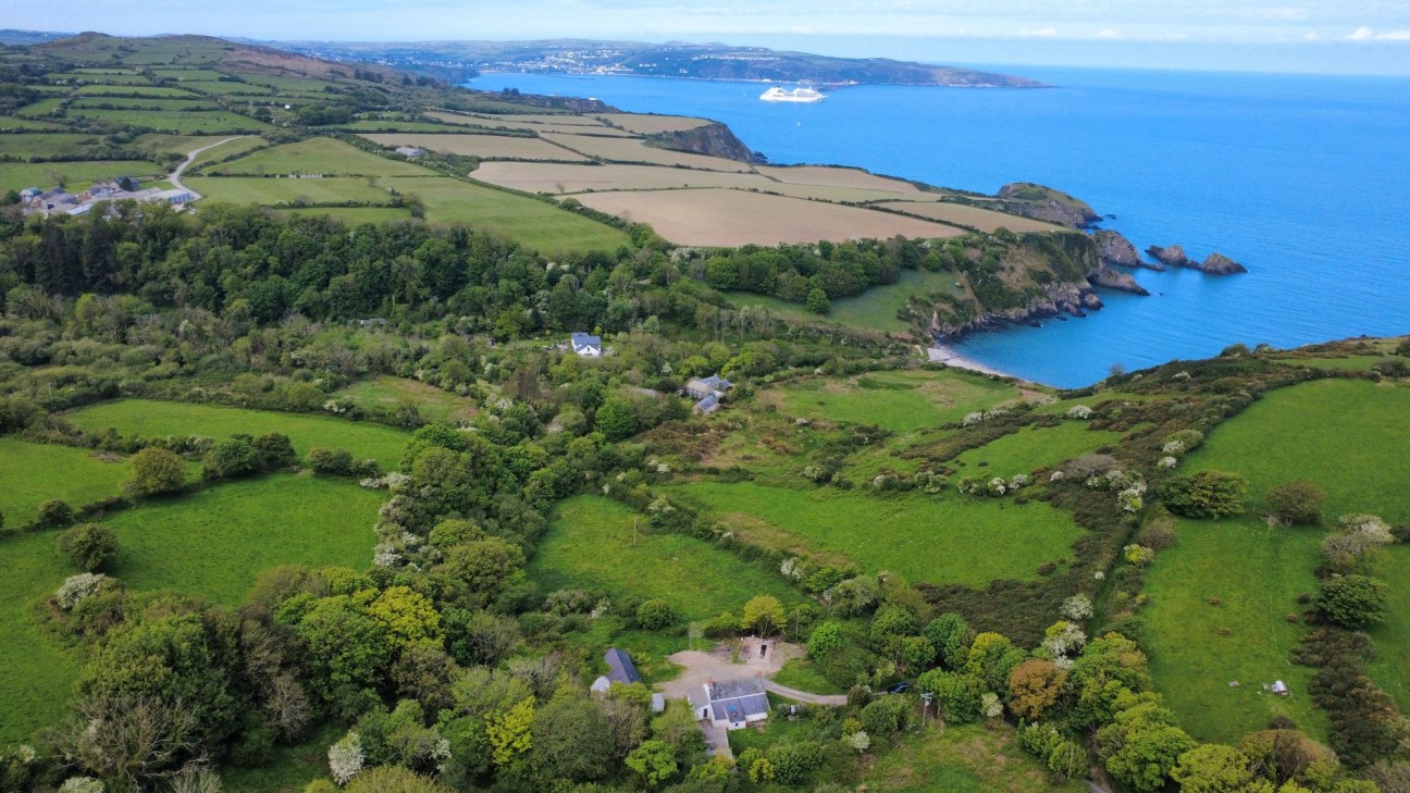 Dinas Cross, Newport, SA42