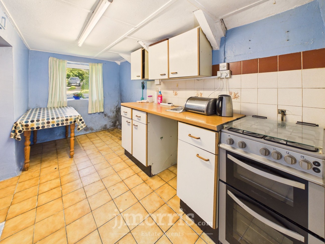 Dinas Cross, Newport, SA42