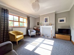 Parc Yr Eglwys, Dinas Cross, SA42
