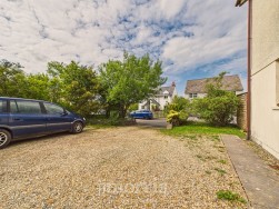 Parc Yr Eglwys, Dinas Cross, SA42