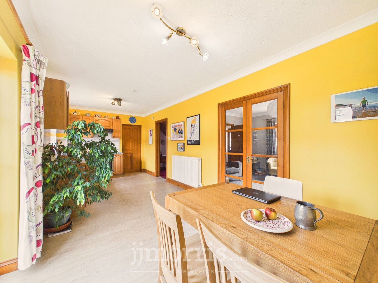 Parc Yr Eglwys, Dinas Cross, SA42